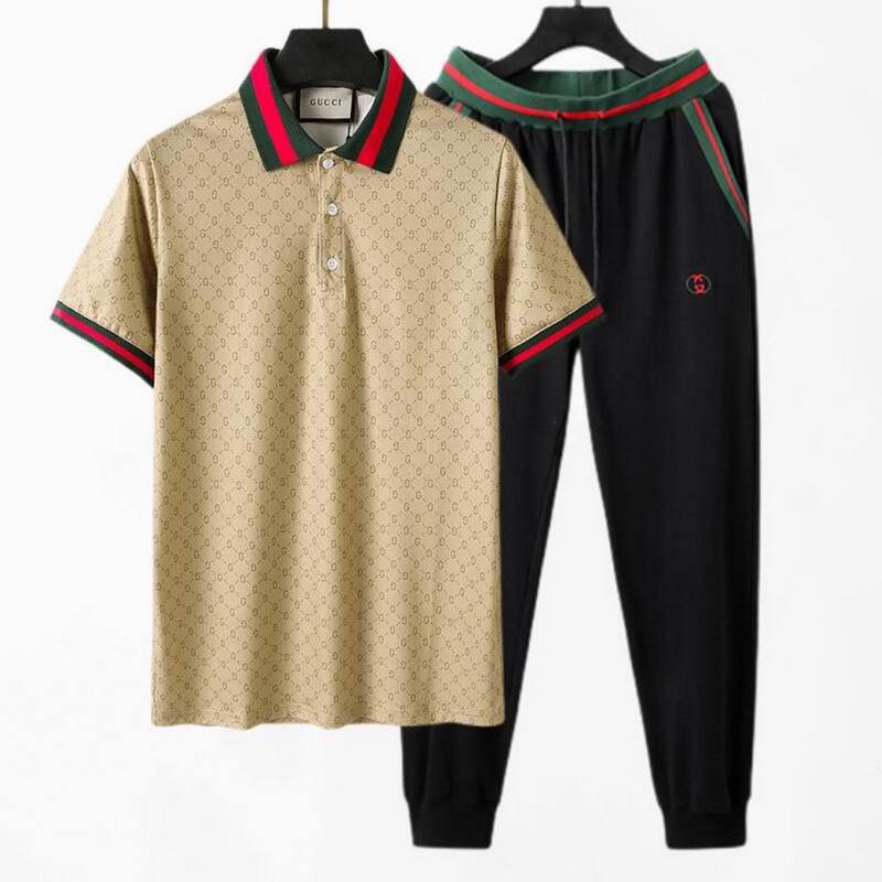 Gucci Men's Suits 653